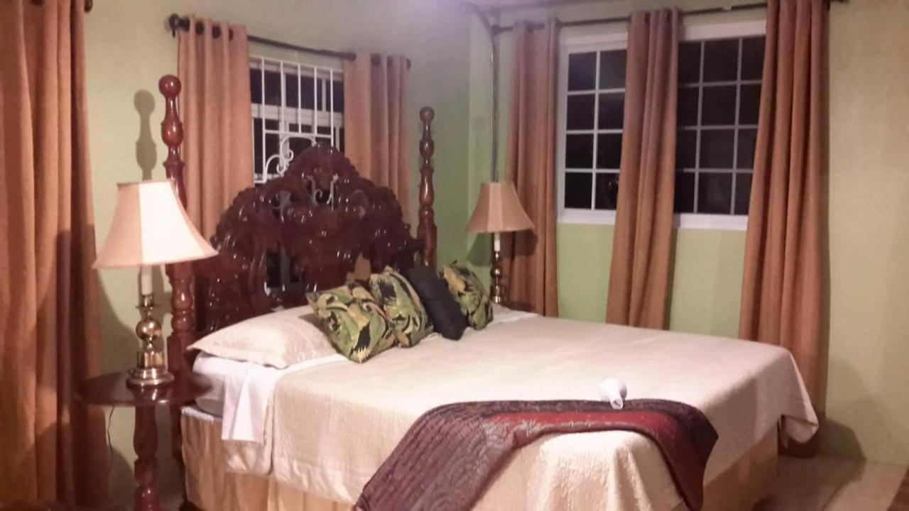 Lorenton Hideaway Lucea Ngoại thất bức ảnh