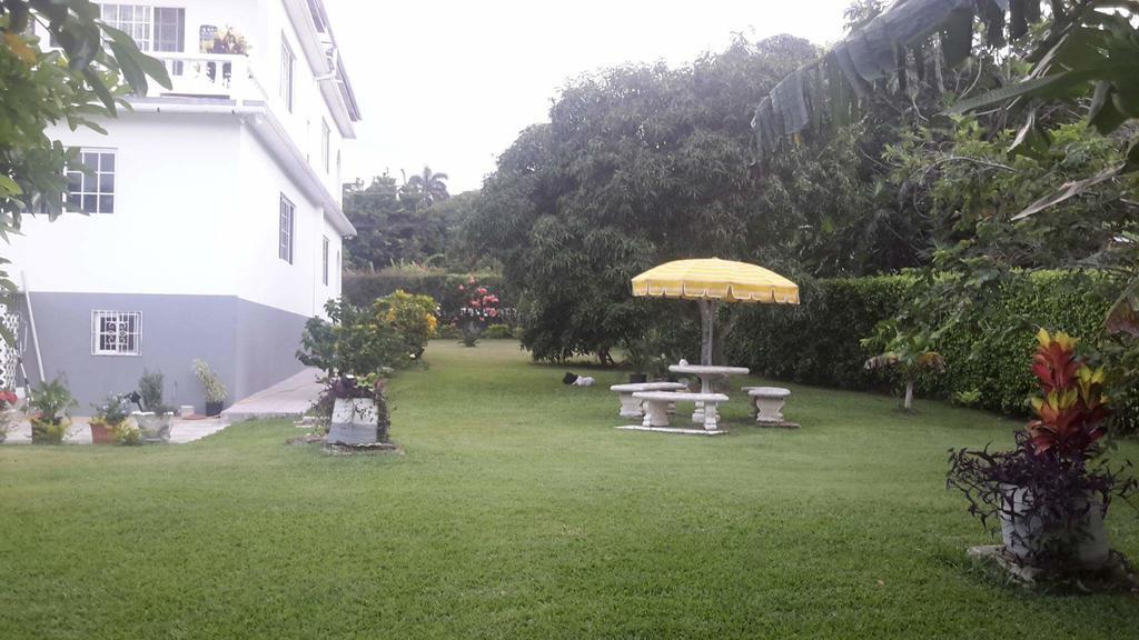 Lorenton Hideaway Lucea Ngoại thất bức ảnh