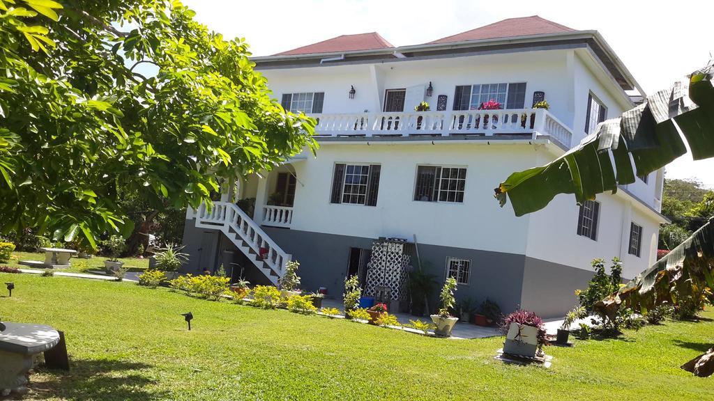 Lorenton Hideaway Lucea Ngoại thất bức ảnh