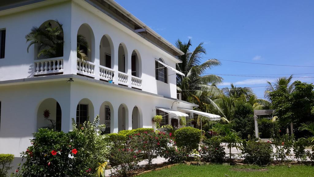 Lorenton Hideaway Lucea Ngoại thất bức ảnh