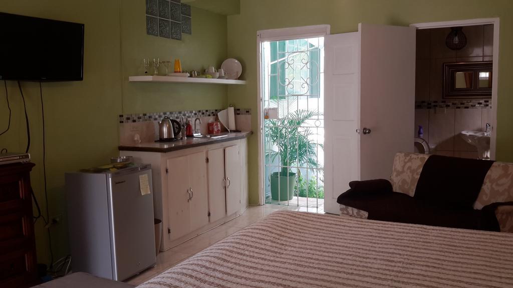 Lorenton Hideaway Lucea Ngoại thất bức ảnh
